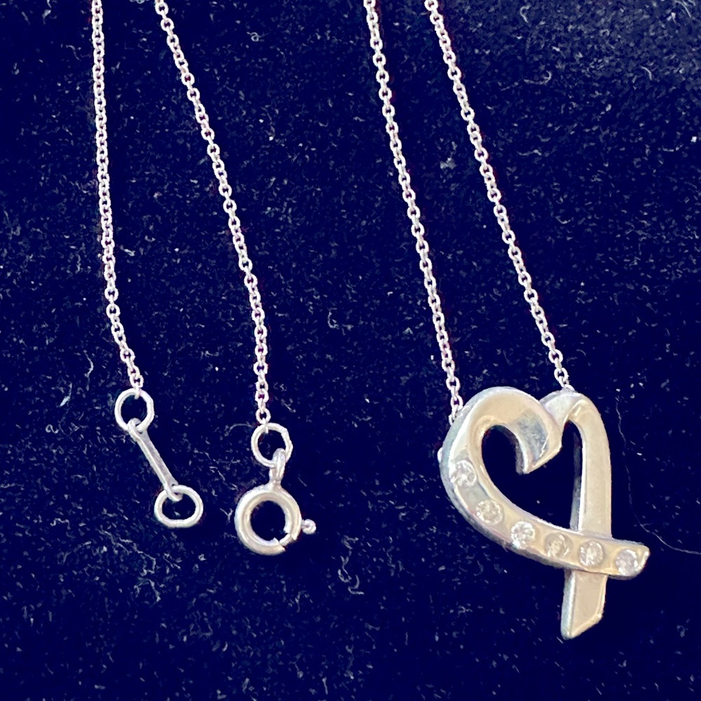 Tiffany and Co sterling silver Paloma Picasso heart necklace